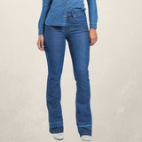 Calça Bootcut com Barra Desfiada Tamanho 46