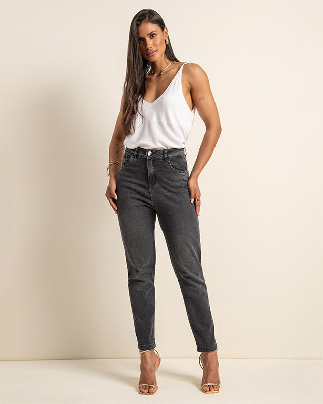 Calça Feminina Mom Moderna