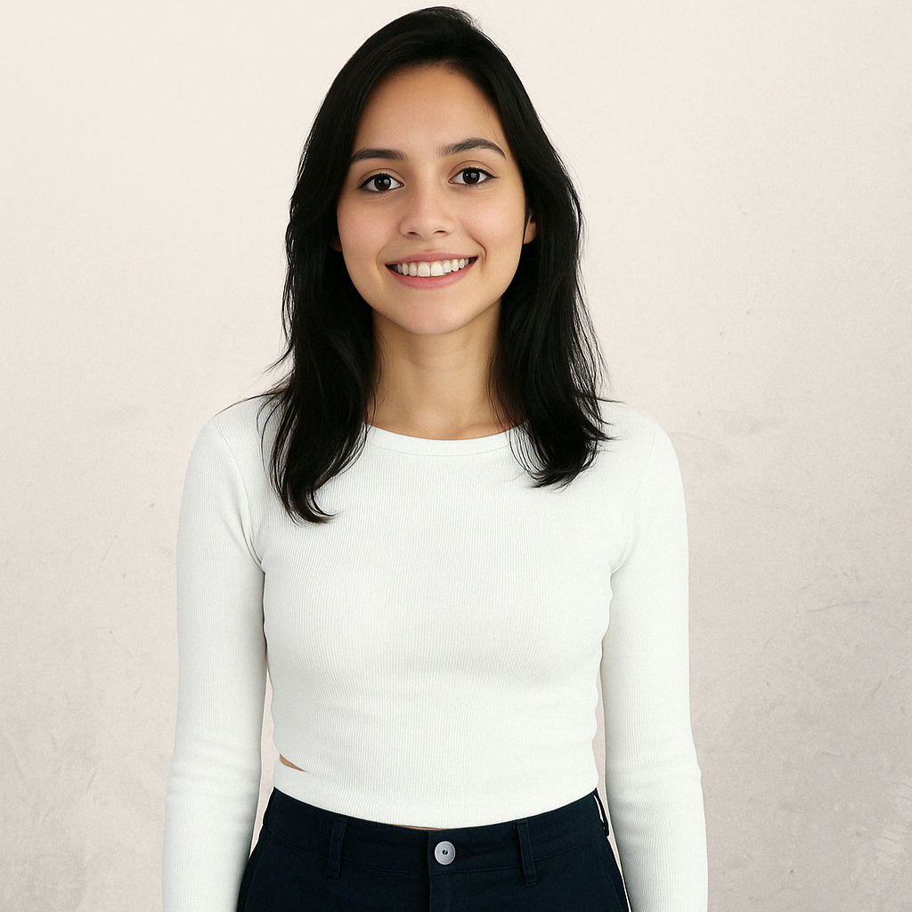 Blusa Cropped Tricot Modal Liso com Recortes Branco Tamanho M